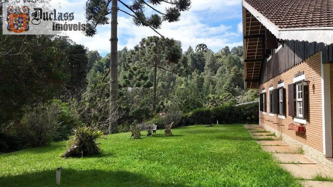 Foto 8 de Casa com 5 quartos à venda, 223m2 em Campos Do Jordao - SP