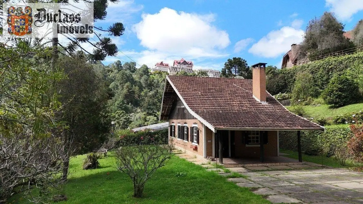 Foto 3 de Casa com 5 quartos à venda, 223m2 em Campos Do Jordao - SP