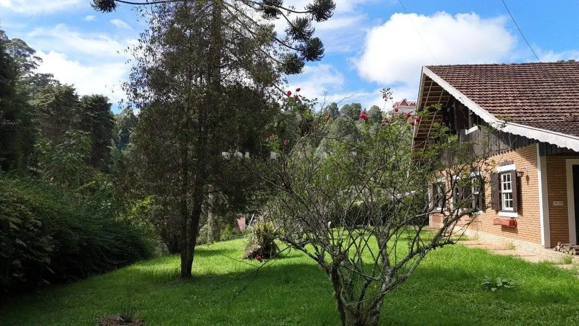 Foto 5 de Casa com 5 quartos à venda, 223m2 em Campos Do Jordao - SP
