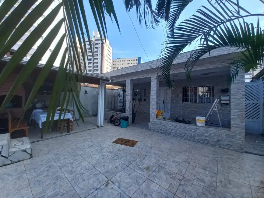 Casa com 4 quartos à venda, 278m2 em Mirim, Praia Grande - SP - imagem 4 Foto 4 de Casa com 4 quartos à venda, 278m2 em Mirim, Praia Grande - SP