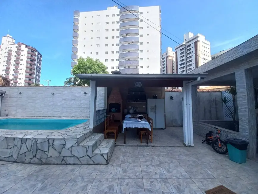 Casa com 4 quartos à venda, 278m2 em Mirim, Praia Grande - SP - imagem 1 Foto 1 de Casa com 4 quartos à venda, 278m2 em Mirim, Praia Grande - SP