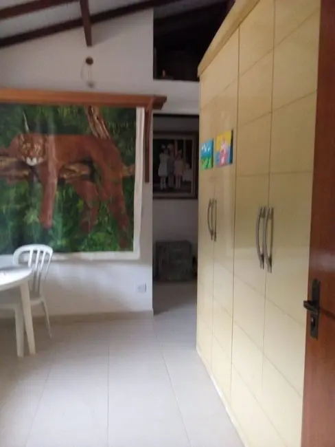 Foto 6 de Casa com 4 quartos à venda, 252m2 em Ubatuba - SP