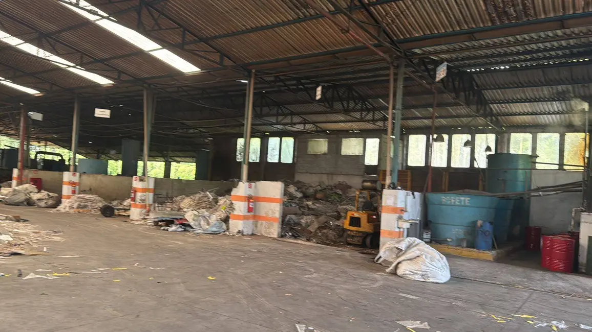 Armazém / Galpão à venda, 5800m2 em Mogi Das Cruzes - SP - imagem 3 Foto 3 de Armazém / Galpão à venda, 5800m2 em Mogi Das Cruzes - SP