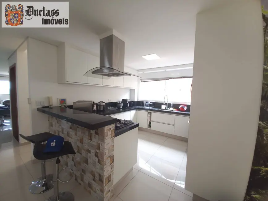 Sobrado com 4 quartos à venda, 343m2 em Jardim Paulista, Atibaia - SP - imagem 6 Foto 6 de Sobrado com 4 quartos à venda, 343m2 em Jardim Paulista, Atibaia - SP