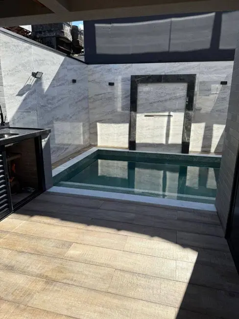 Foto 8 de Sobrado com 4 quartos à venda, 204m2 em Boqueirão, Praia Grande - SP