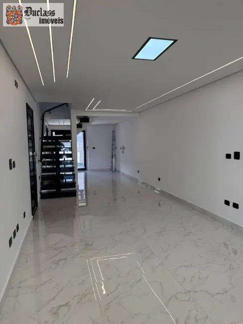 Sobrado com 4 quartos à venda, 204m2 em Boqueirão, Praia Grande - SP - imagem 9 Foto 9 de Sobrado com 4 quartos à venda, 204m2 em Boqueirão, Praia Grande - SP