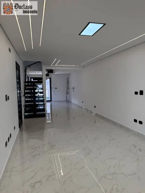 Sobrado com 4 quartos à venda, 204m2 em Boqueirão, Praia Grande - SP - imagem 9 Foto 9 de Sobrado com 4 quartos à venda, 204m2 em Boqueirão, Praia Grande - SP