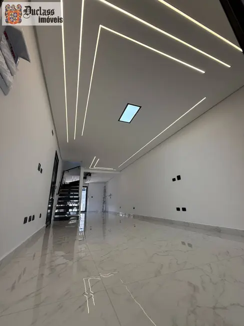 Sobrado com 4 quartos à venda, 204m2 em Boqueirão, Praia Grande - SP - imagem 3 Foto 3 de Sobrado com 4 quartos à venda, 204m2 em Boqueirão, Praia Grande - SP