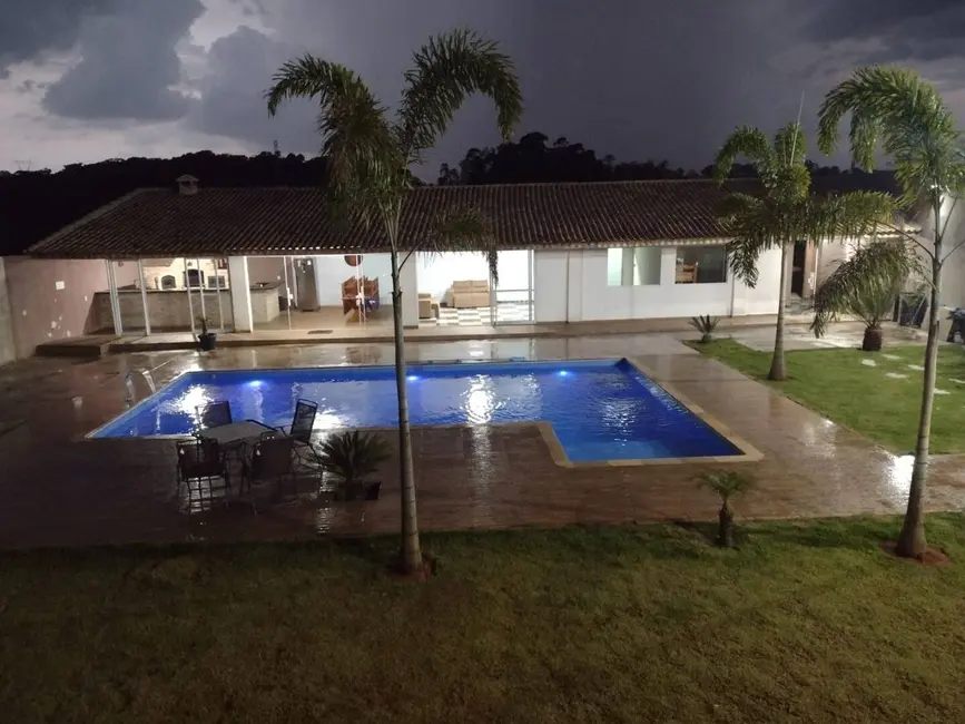 Foto 1 de Chácara com 2 quartos à venda, 250m2 em Braganca Paulista - SP