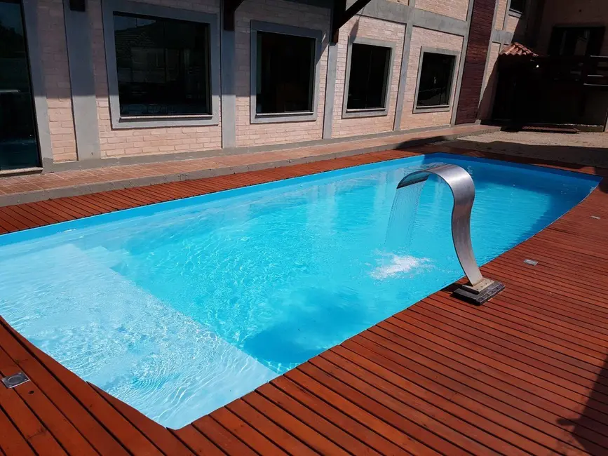 Sobrado com 4 quartos à venda, 250m2 em Piracaia - SP - imagem 7 Foto 7 de Sobrado com 4 quartos à venda, 250m2 em Piracaia - SP