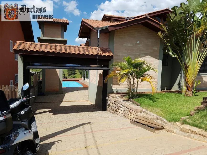 Foto 2 de Sobrado com 4 quartos à venda, 250m2 em Piracaia - SP