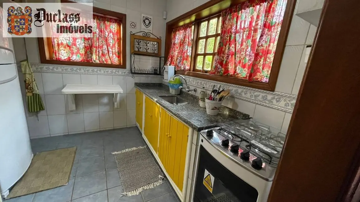 Foto 3 de Chácara com 4 quartos à venda, 290m2 em Camanducaia - MG