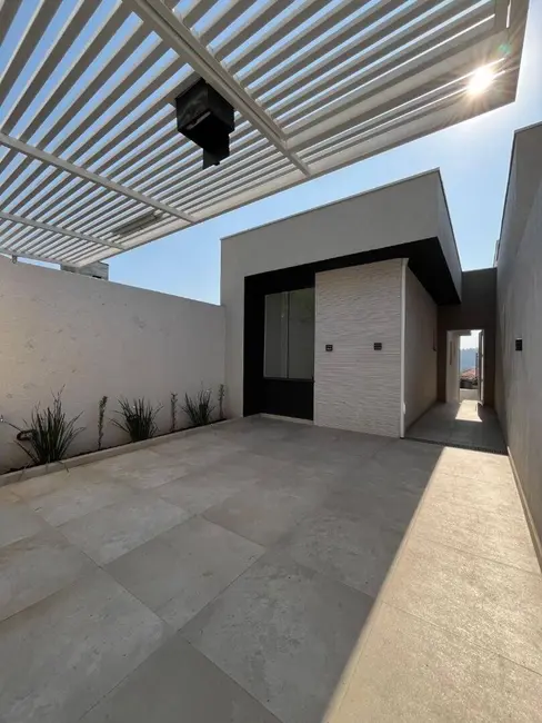 Casa com 2 quartos à venda, 93m2 em Bom Jesus Dos Perdoes - SP - imagem 1 Foto 1 de Casa com 2 quartos à venda, 93m2 em Bom Jesus Dos Perdoes - SP