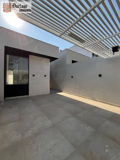 Foto 2 de Casa com 2 quartos à venda, 93m2 em Bom Jesus Dos Perdoes - SP