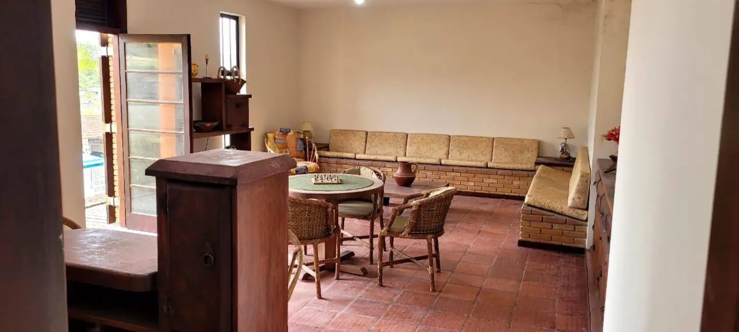 Foto 4 de Casa com 4 quartos à venda, 423m2 em Jardim Casa Branca, Caraguatatuba - SP