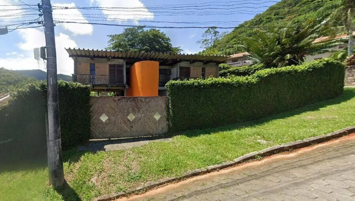 Foto 1 de Casa com 4 quartos à venda, 423m2 em Jardim Casa Branca, Caraguatatuba - SP