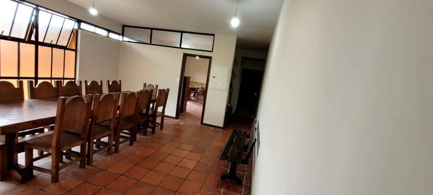Foto 9 de Casa com 4 quartos à venda, 423m2 em Jardim Casa Branca, Caraguatatuba - SP