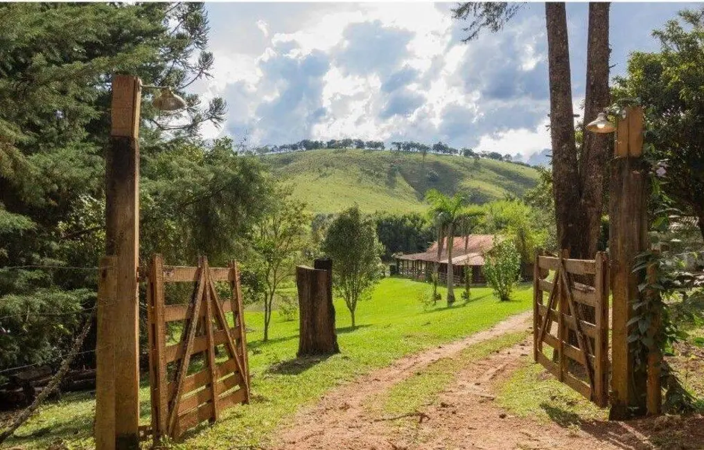 Foto 6 de Sítio / Rancho com 7 quartos à venda, 25000m2 em Camanducaia - MG