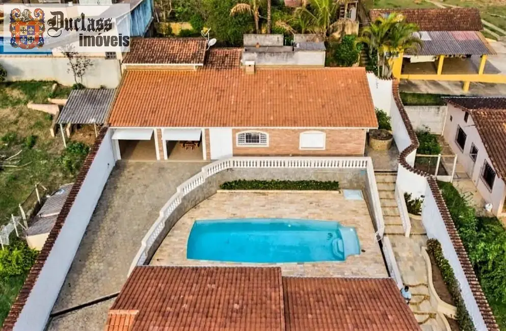 Foto 2 de Chácara com 3 quartos à venda, 243m2 em Piracaia - SP