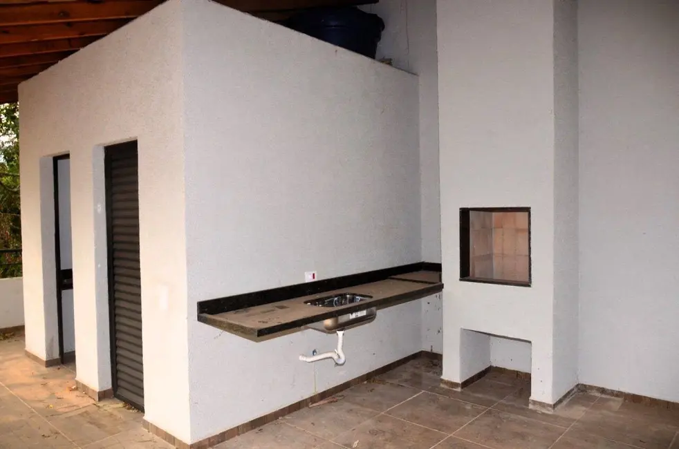 Foto 8 de Chácara com 3 quartos à venda, 150m2 em Atibaia - SP