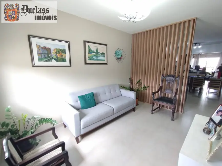 Casa com 3 quartos à venda, 218m2 em Jardim Estância Brasil, Atibaia - SP - imagem 1 Foto 1 de Casa com 3 quartos à venda, 218m2 em Jardim Estância Brasil, Atibaia - SP