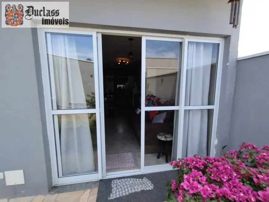 Casa com 3 quartos à venda, 218m2 em Jardim Estância Brasil, Atibaia - SP - imagem 5 Foto 5 de Casa com 3 quartos à venda, 218m2 em Jardim Estância Brasil, Atibaia - SP