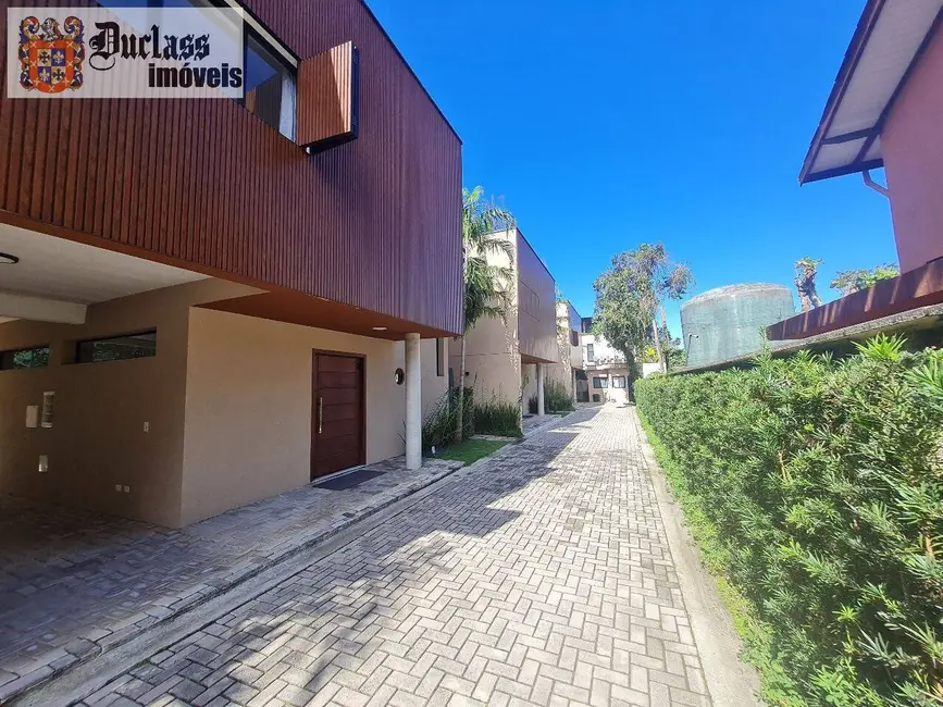 Foto 1 de Sobrado com 3 quartos à venda, 206m2 em Sao Sebastiao - SP