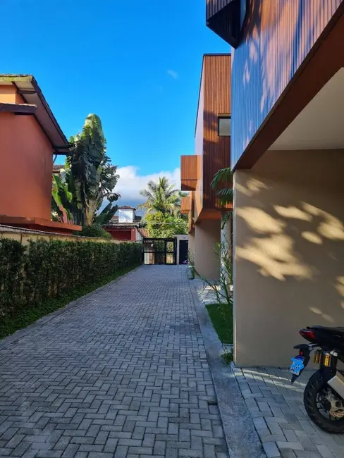 Sobrado com 3 quartos à venda, 206m2 em Sao Sebastiao - SP - imagem 4 Foto 4 de Sobrado com 3 quartos à venda, 206m2 em Sao Sebastiao - SP