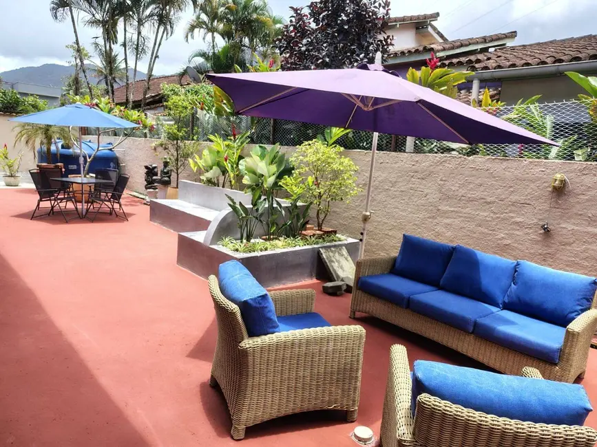 Foto 1 de Pousada com 8 quartos à venda, 363m2 em Sao Sebastiao - SP