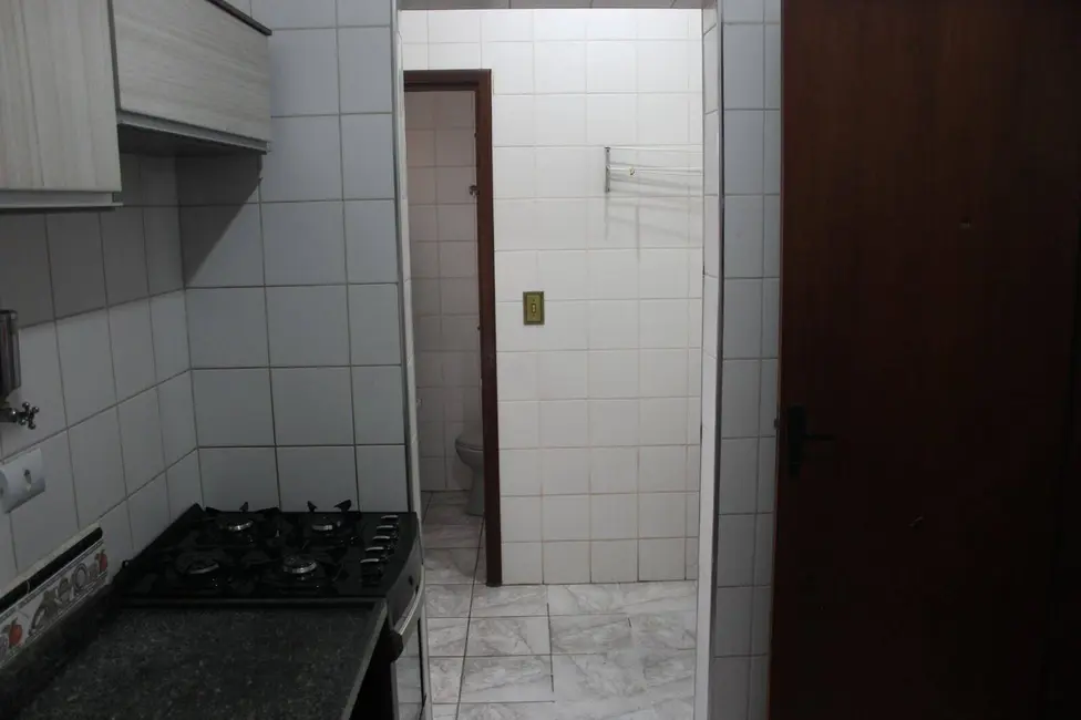 Foto 9 de Apartamento com 3 quartos à venda, 82m2 em Guaruja - SP