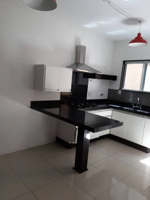 Foto 4 de Casa com 2 quartos à venda, 170m2 em Parque dos Coqueiros, Atibaia - SP