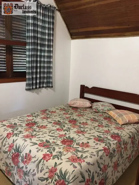 Foto 8 de Sobrado com 3 quartos à venda, 145m2 em Campos Do Jordao - SP