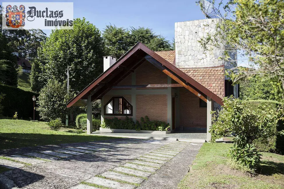 Foto 1 de Sobrado com 3 quartos à venda, 145m2 em Campos Do Jordao - SP