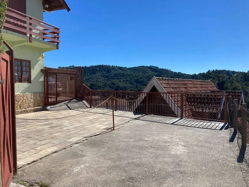 Foto 5 de Sobrado com 4 quartos à venda, 260m2 em Campos Do Jordao - SP