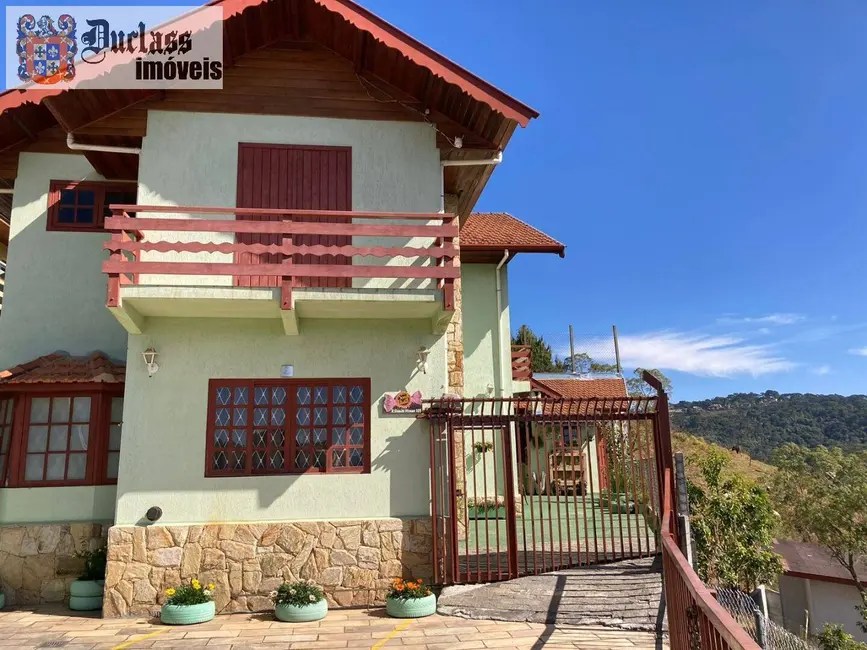 Foto 3 de Sobrado com 4 quartos à venda, 260m2 em Campos Do Jordao - SP