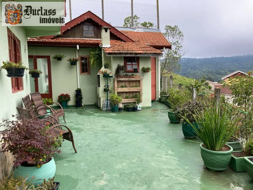 Foto 8 de Sobrado com 4 quartos à venda, 260m2 em Campos Do Jordao - SP