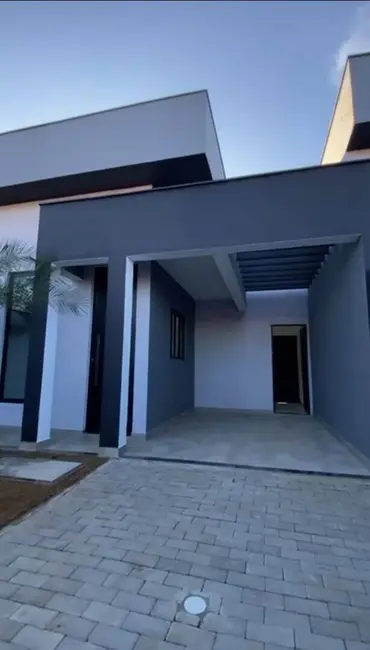 Foto 1 de Casa com 3 quartos à venda, 94m2 em Itanhaem - SP