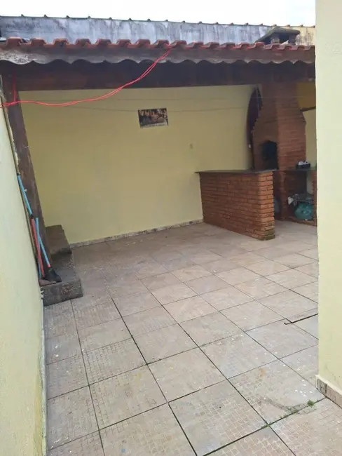 Foto 3 de Casa com 2 quartos à venda, 80m2 em Mongagua - SP