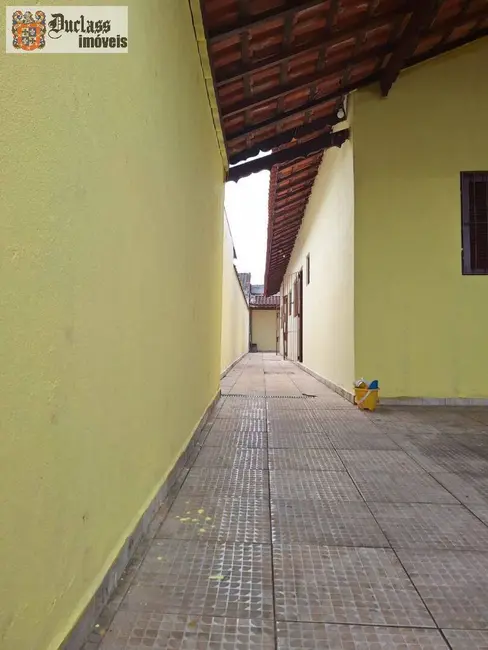 Foto 4 de Casa com 2 quartos à venda, 80m2 em Mongagua - SP