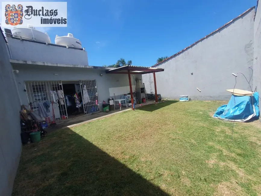 Casa com 4 quartos à venda, 107m2 em Itanhaem - SP - imagem 5 Foto 5 de Casa com 4 quartos à venda, 107m2 em Itanhaem - SP