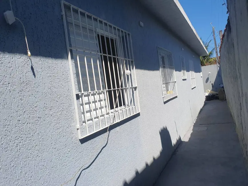 Foto 4 de Casa com 4 quartos à venda, 107m2 em Itanhaem - SP