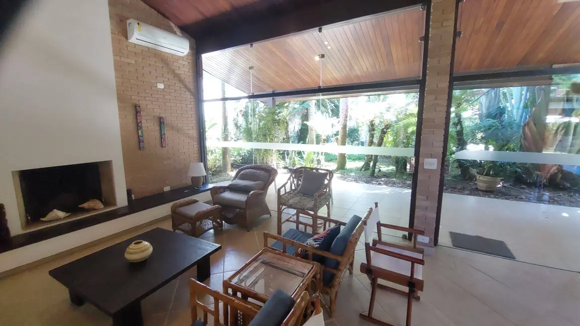 Foto 5 de Sobrado com 5 quartos à venda, 370m2 em Ubatuba - SP