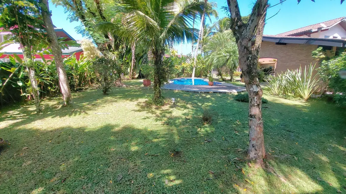 Foto 8 de Sobrado com 5 quartos à venda, 370m2 em Ubatuba - SP