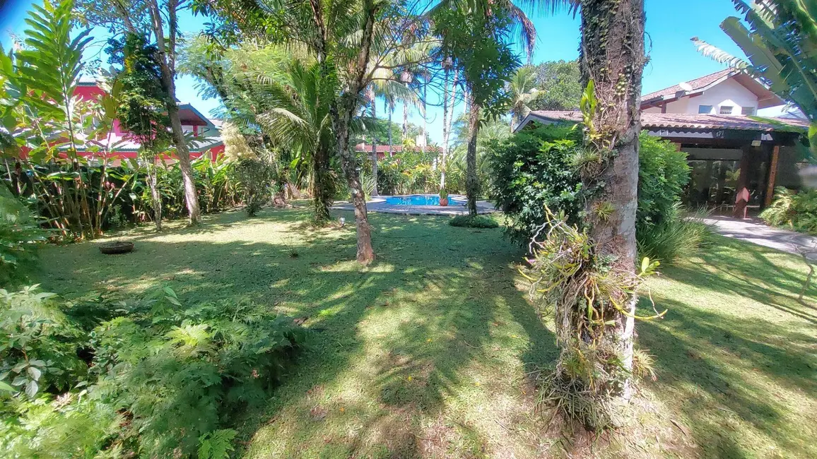 Foto 7 de Sobrado com 5 quartos à venda, 370m2 em Ubatuba - SP