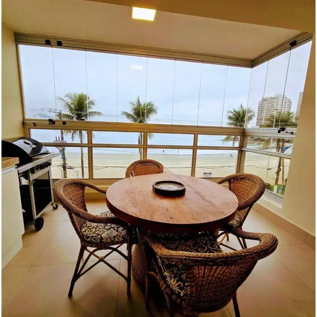 Foto 2 de Apartamento com 4 quartos à venda, 194m2 em Jardim Astúrias, Guaruja - SP