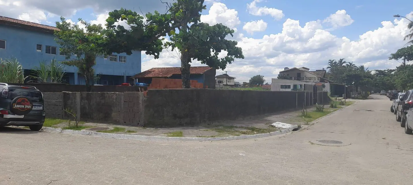 Foto 4 de Terreno / Lote à venda, 360m2 em Peruibe - SP