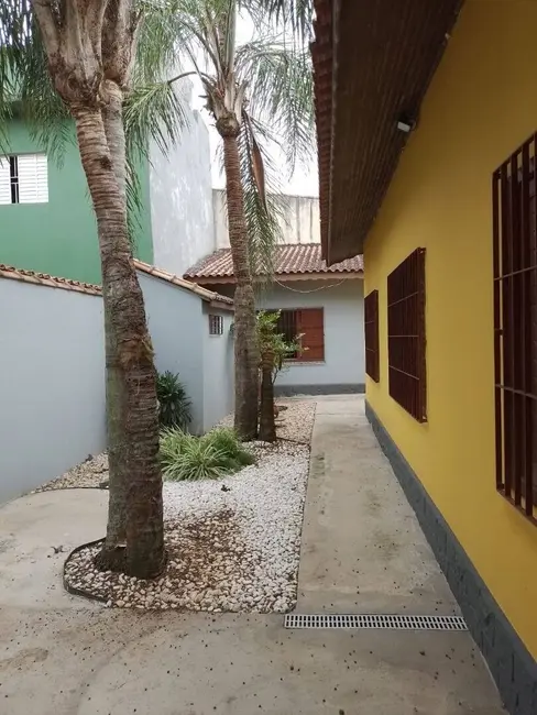 Casa com 3 quartos à venda, 125m2 em Itanhaem - SP - imagem 4 Foto 4 de Casa com 3 quartos à venda, 125m2 em Itanhaem - SP