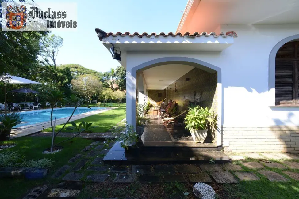 Foto 3 de Casa com 6 quartos à venda, 259m2 em Centro, Peruibe - SP