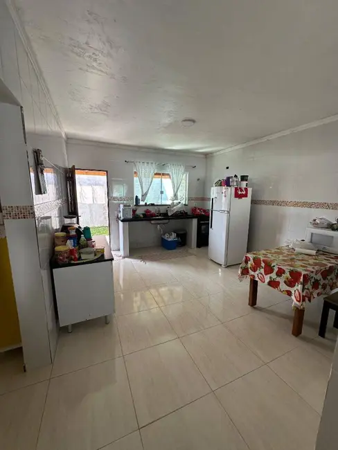Foto 6 de Casa com 2 quartos à venda, 129m2 em Peruibe - SP