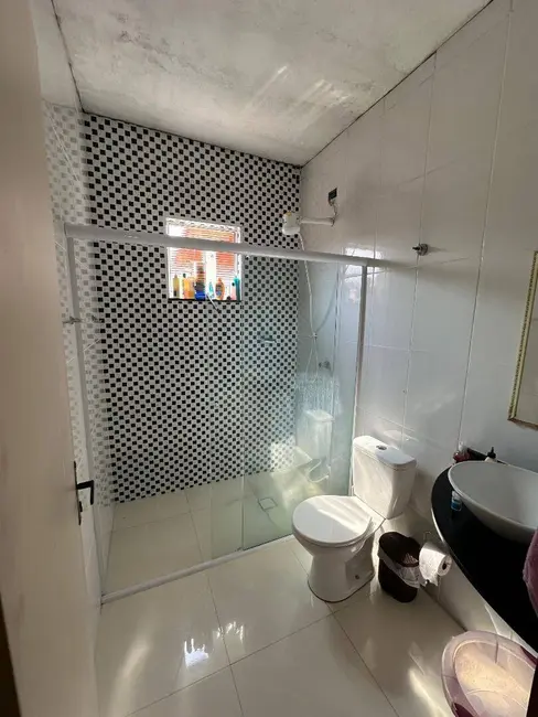 Foto 8 de Casa com 2 quartos à venda, 129m2 em Peruibe - SP